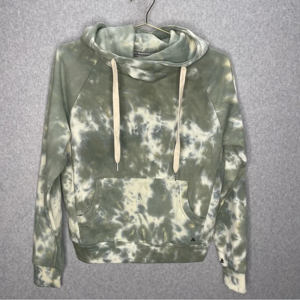 Ampersand Avenue Tie Dyed Hippie Festival Green Cream Pull On Hoddie